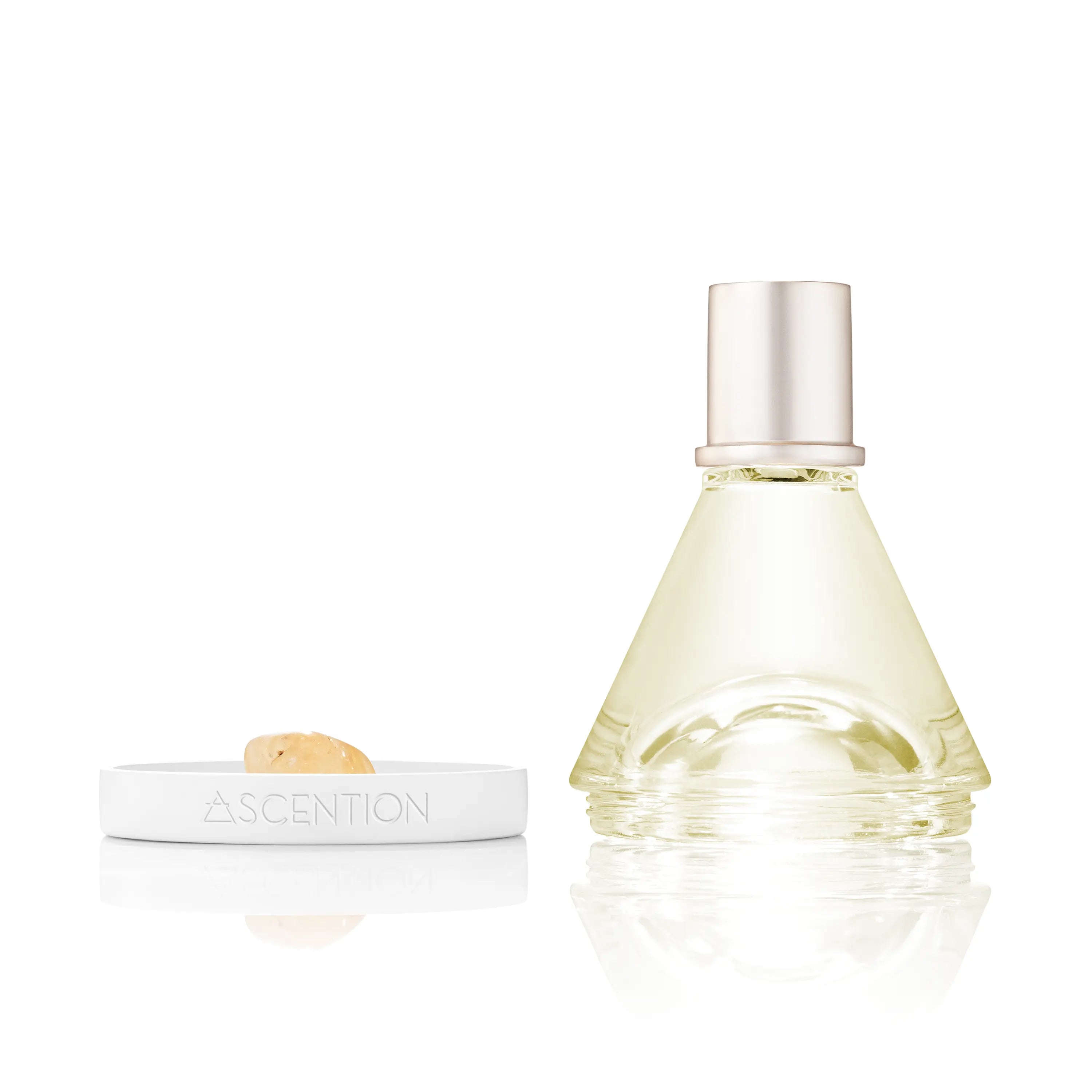 Ascent To Courage is a sophisticated, smoky, woody fragrance with a burst of juicy, textured citrus that's wrapped in comforting fig.  This wellness fragrance is designed to help unleash your inner strength and confidence to help you remember who you are. Awakens the Solar Plexus Chakra.  Infused with an authentic, fair-trade, Citrine* which is known to unleash inner joy, courage and tenacity to follow your bliss. This “merchant stone” works to awaken your self-belief to manifest your intentions.